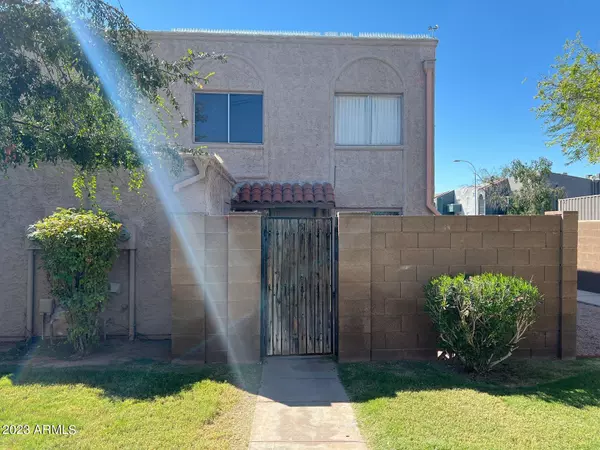 600 S Dobson Road #51, Mesa, AZ 85202