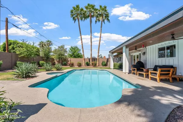 Phoenix, AZ 85020,735 E Northern Avenue