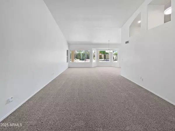 Phoenix, AZ 85028,11416 N BANCROFT Drive