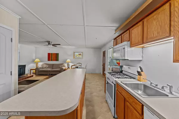 Black Canyon City, AZ 85324,34381 S VLADIMIR Street