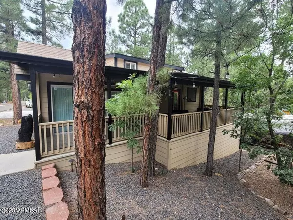 Show Low, AZ 85901,2180 E SADDLEBAG Lane