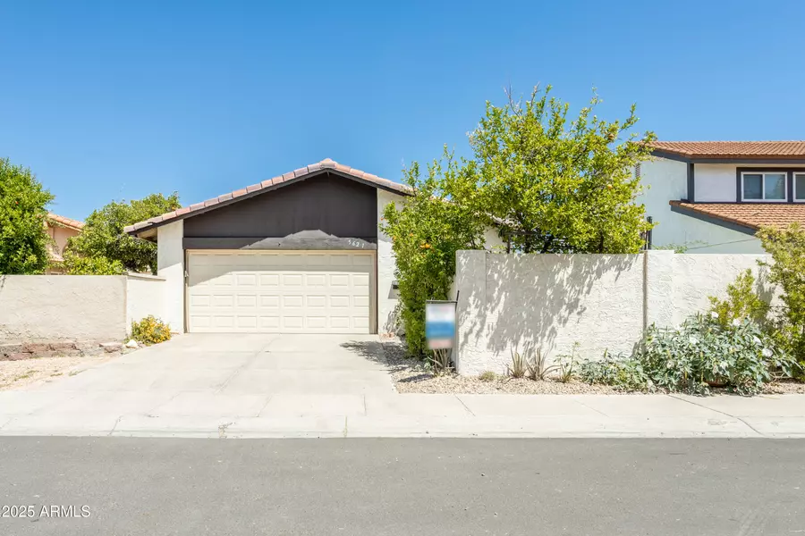 5621 S SAILORS REEF Road, Tempe, AZ 85283