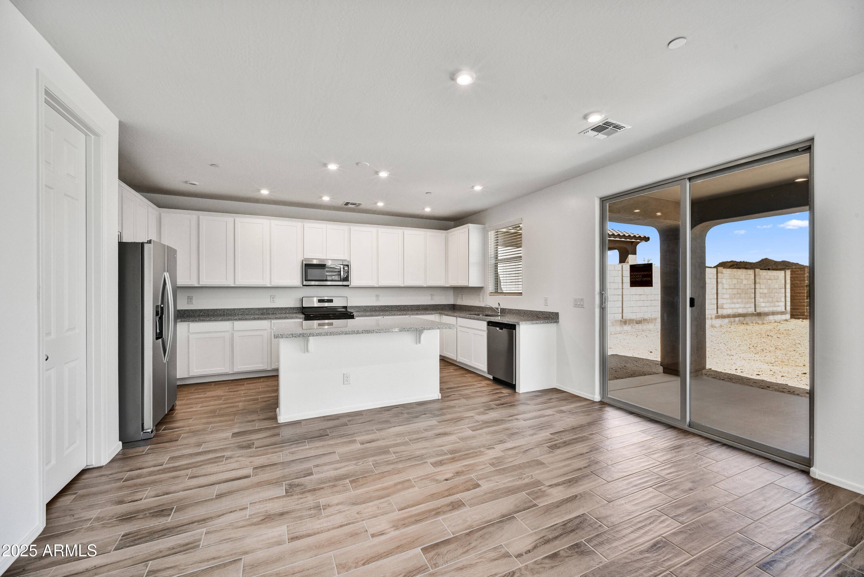 Peoria, AZ 85383,13294 W EAGLE FEATHER Road