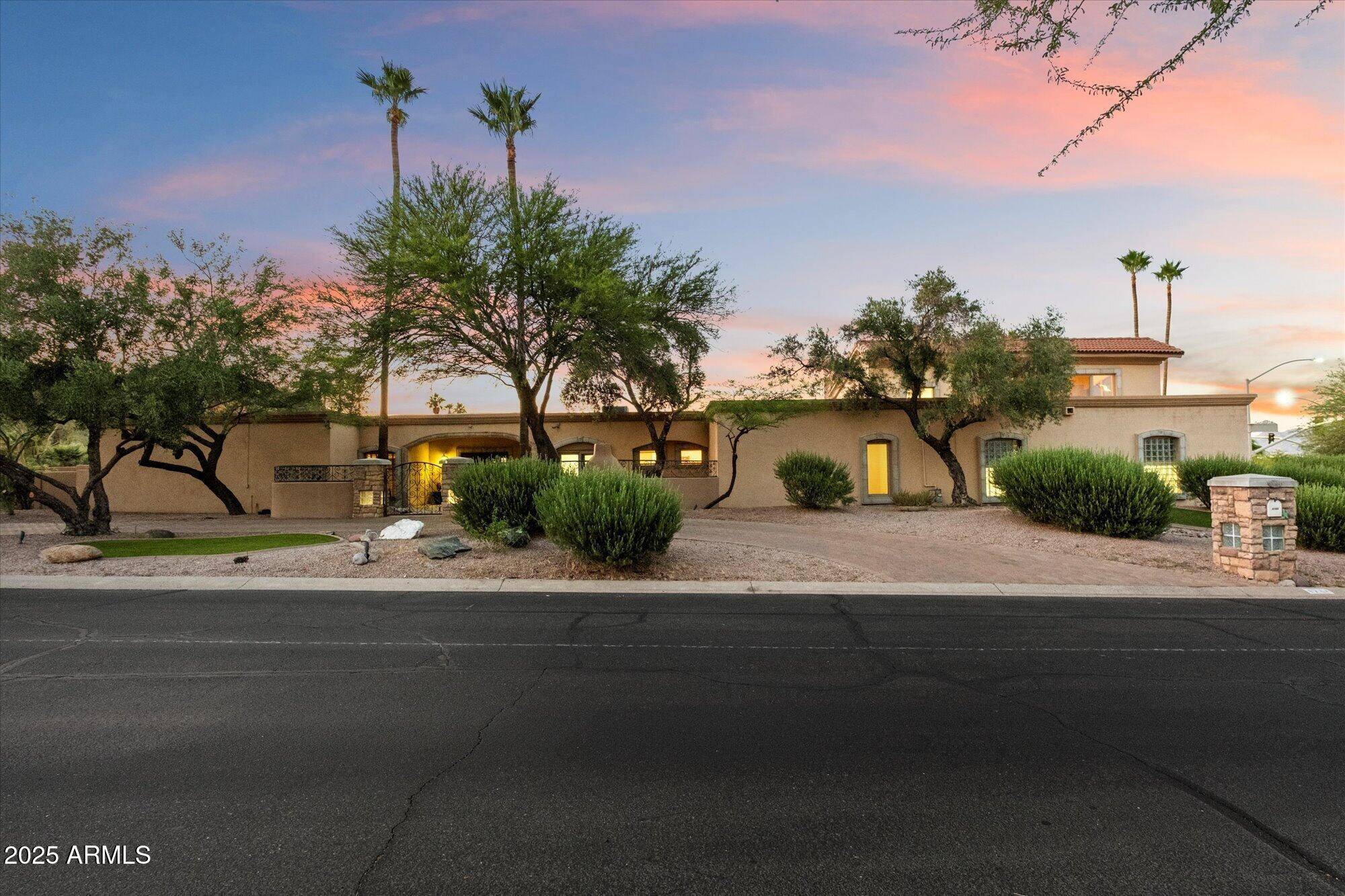 Paradise Valley, AZ 85253,4744 E Foothill Drive