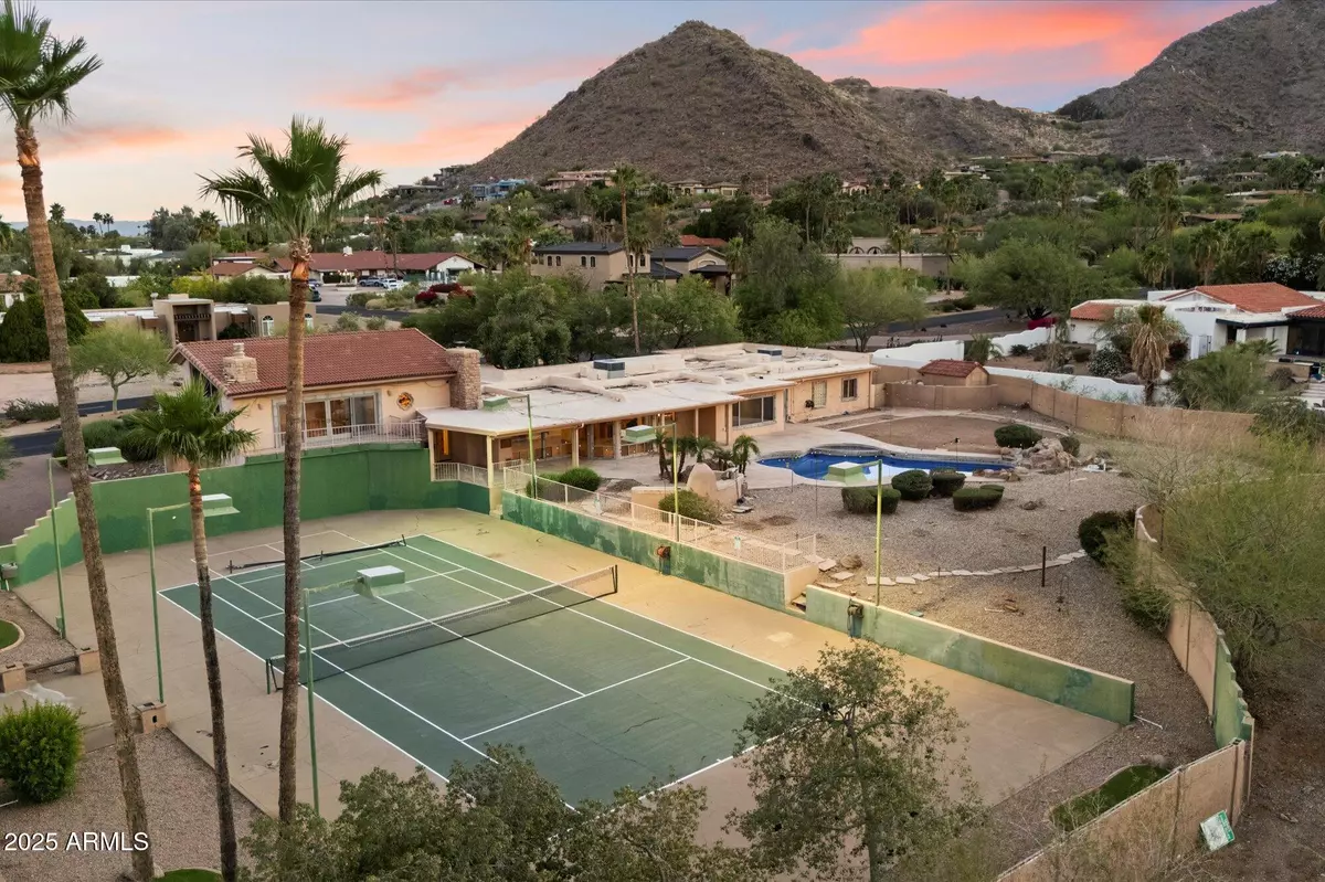 Paradise Valley, AZ 85253,4744 E Foothill Drive