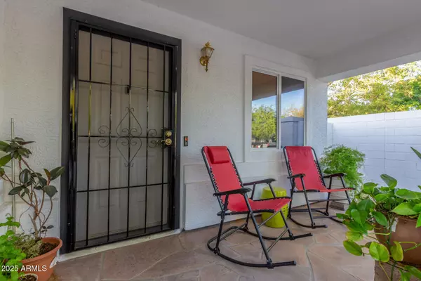 Phoenix, AZ 85041,1402 W LYDIA Lane