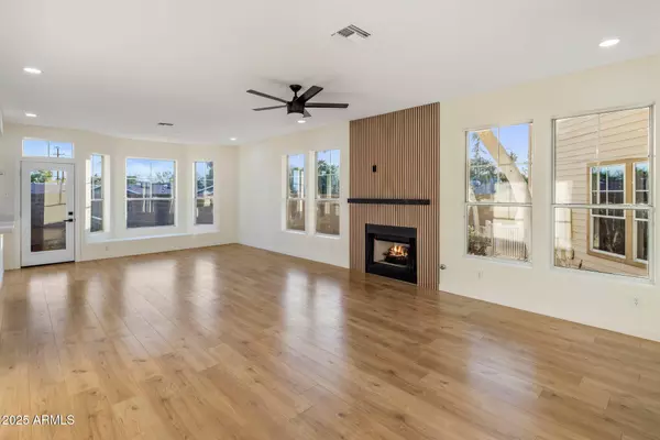 Tempe, AZ 85281,942 S ASH Avenue #104