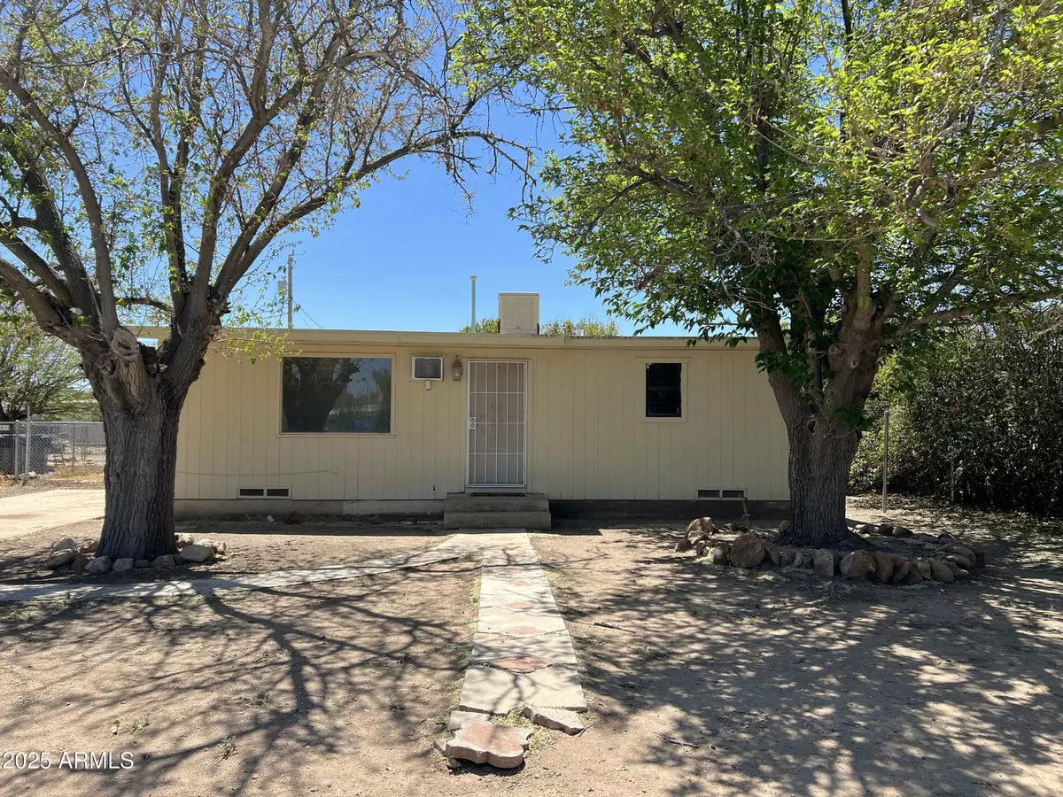 Huachuca City, AZ 85616,110 E PIMA Street