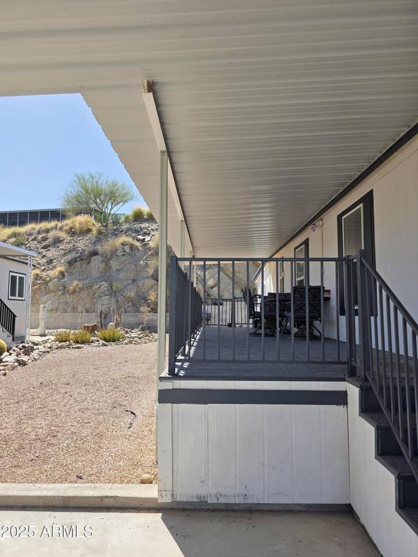 Phoenix, AZ 85024,2233 E BEHREND Drive #211