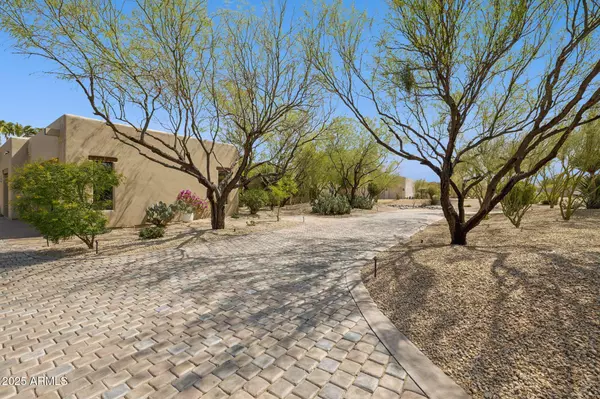 Scottsdale, AZ 85262,29717 N 141ST Place