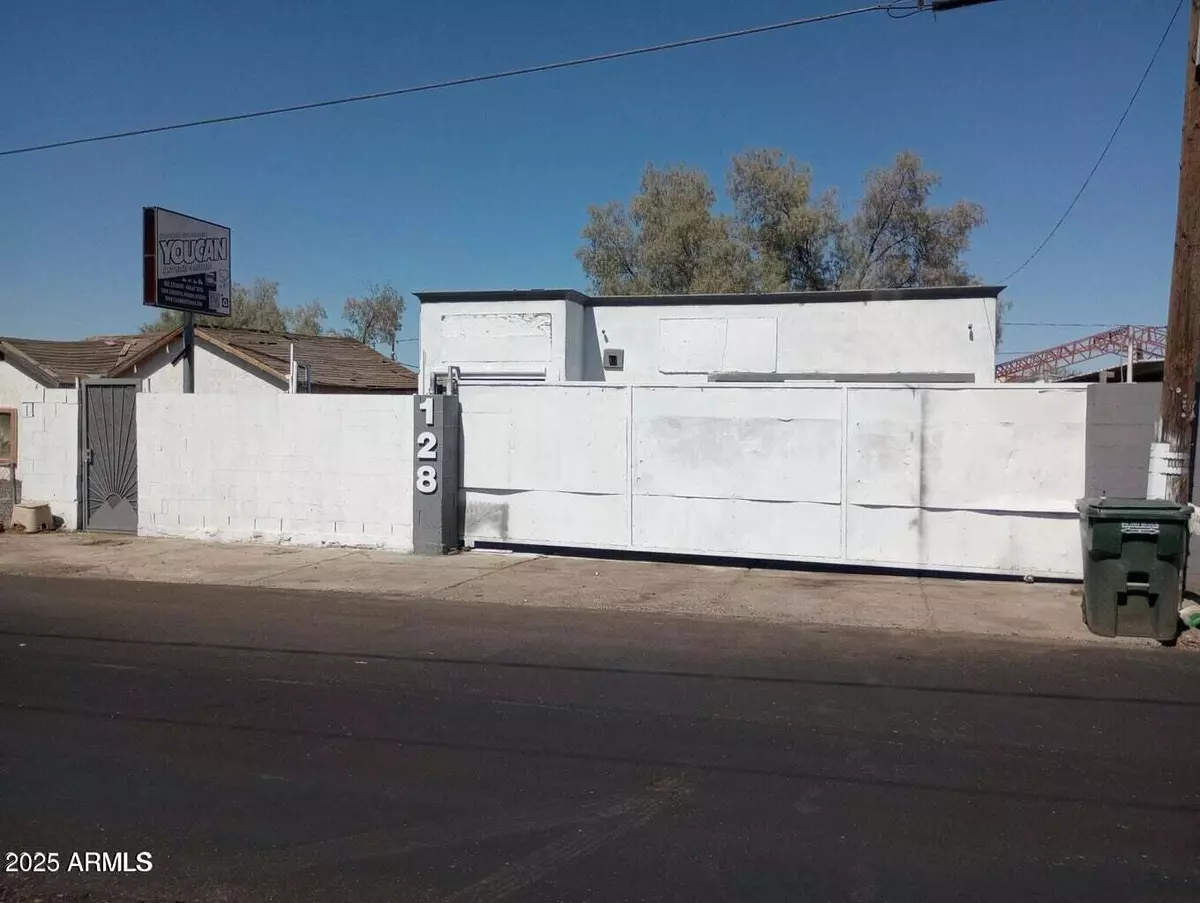 Phoenix, AZ 85041,128 W ELWOOD Street