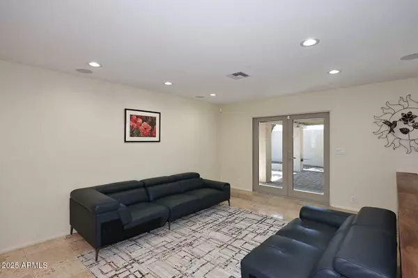 Phoenix, AZ 85020,8110 N 18TH Place