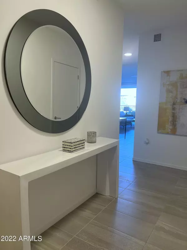 Scottsdale, AZ 85254,7180 E KIERLAND Boulevard #208