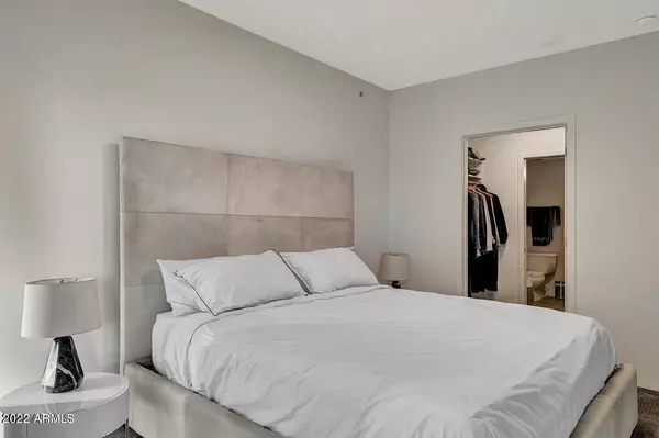 Scottsdale, AZ 85254,7180 E KIERLAND Boulevard #208