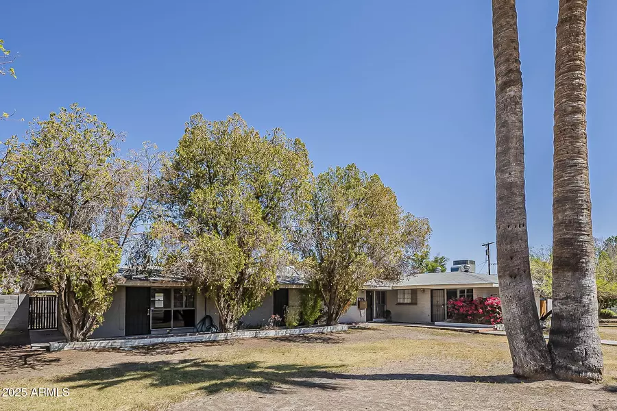 6225 N 10TH Place, Phoenix, AZ 85014