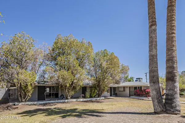 6225 N 10TH Place, Phoenix, AZ 85014