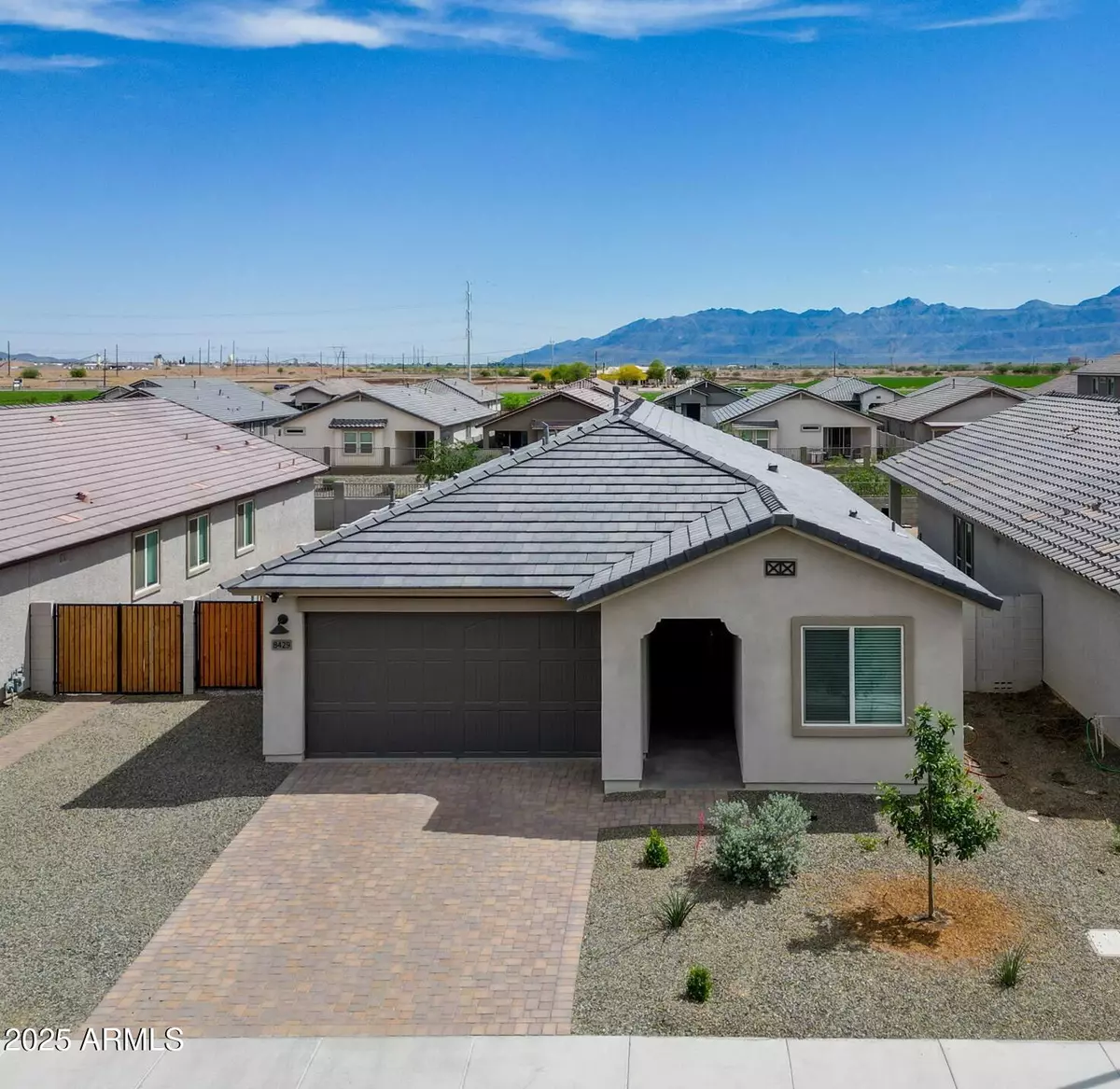 Tolleson, AZ 85353,8429 W ATLANTIS Way