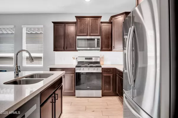 Tolleson, AZ 85353,8429 W ATLANTIS Way