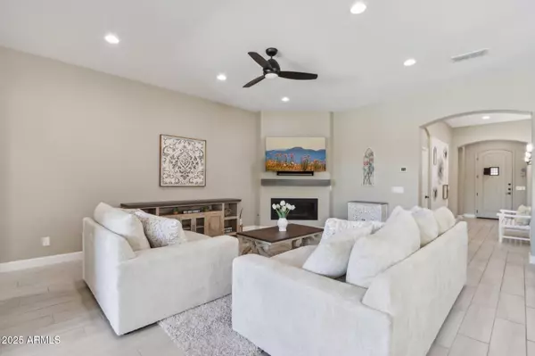 Queen Creek, AZ 85142,18530 E Mockingbird Court
