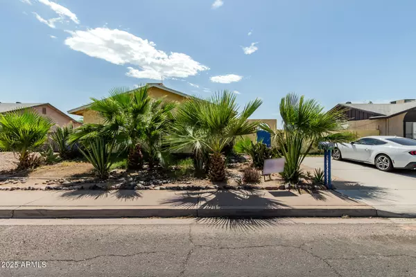 Phoenix, AZ 85040,5218 S 44TH Place