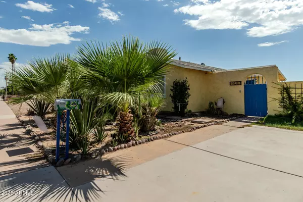 Phoenix, AZ 85040,5218 S 44TH Place