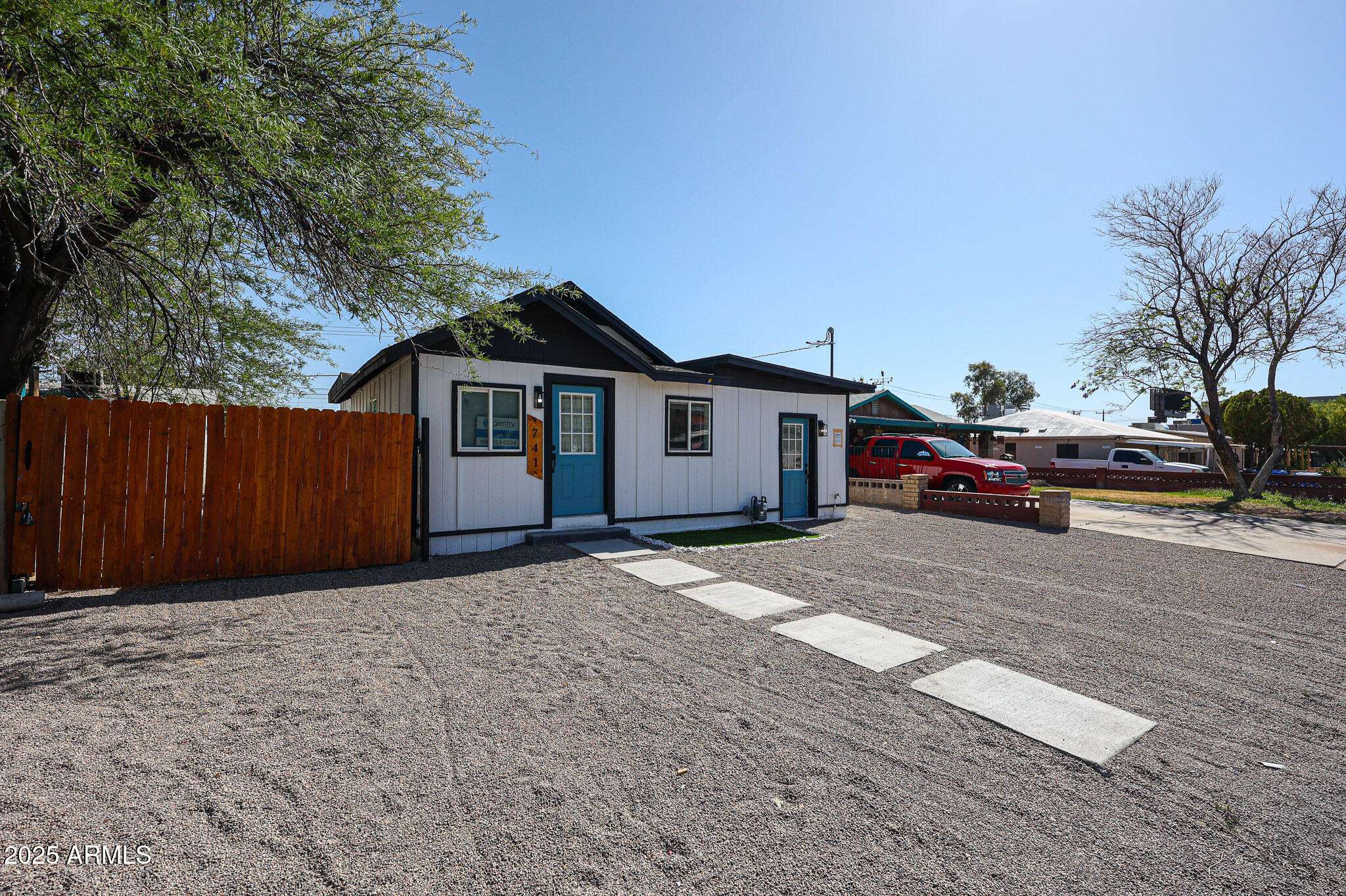 Phoenix, AZ 85020,741 E CAROL Avenue
