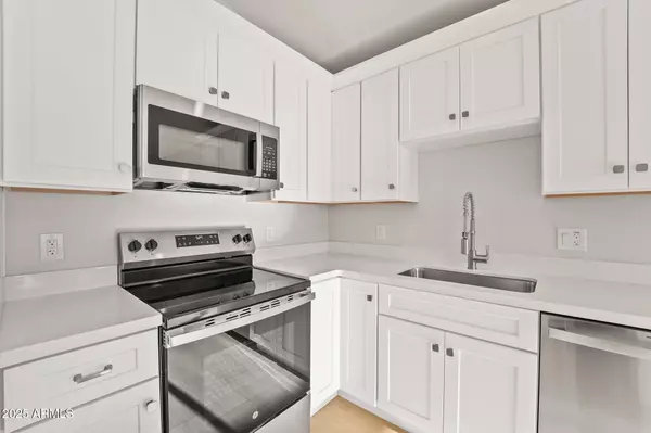 Mesa, AZ 85204,921 S VAL VISTA Drive #135