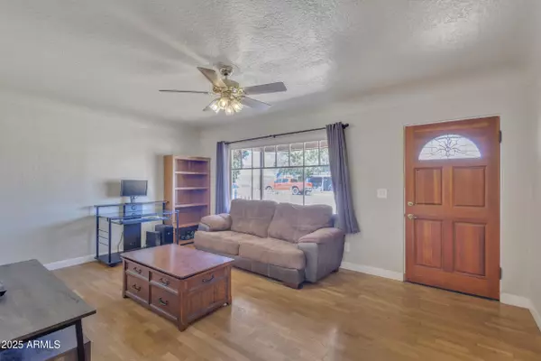 Mesa, AZ 85201,101 W 8th Place