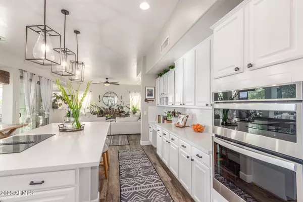 Phoenix, AZ 85045,1421 W SALTSAGE Drive