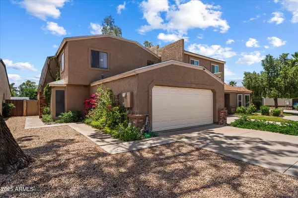 2941 E NISBET Court, Phoenix, AZ 85032