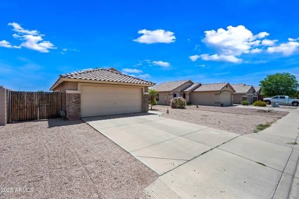 Mesa, AZ 85208,8657 E CAPRI Avenue