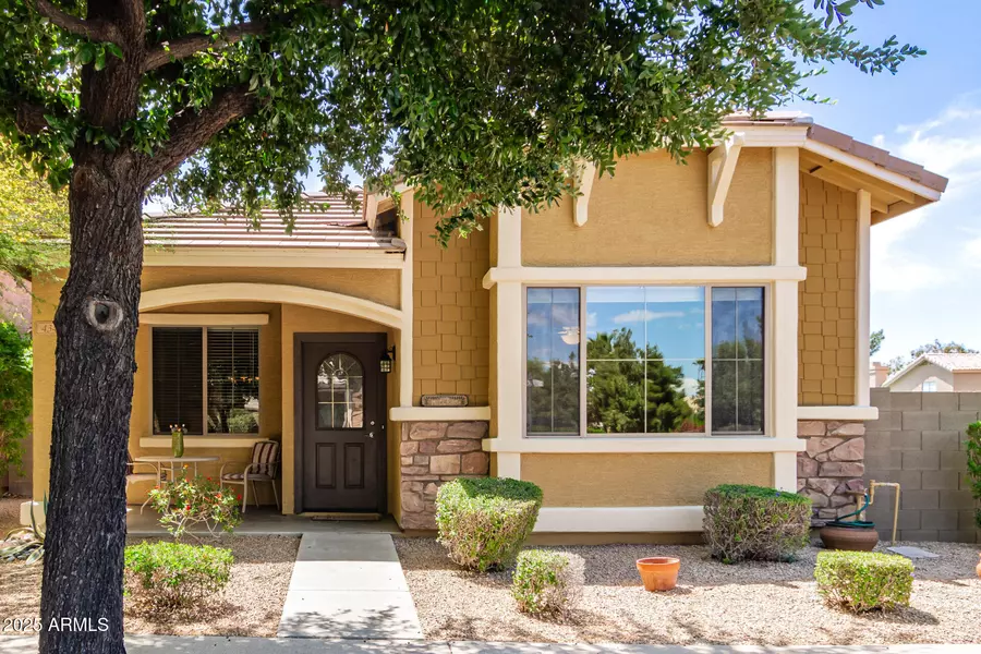 4349 E SELENA Drive, Phoenix, AZ 85050
