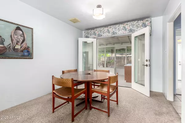 Phoenix, AZ 85013,811 W OCOTILLO Road