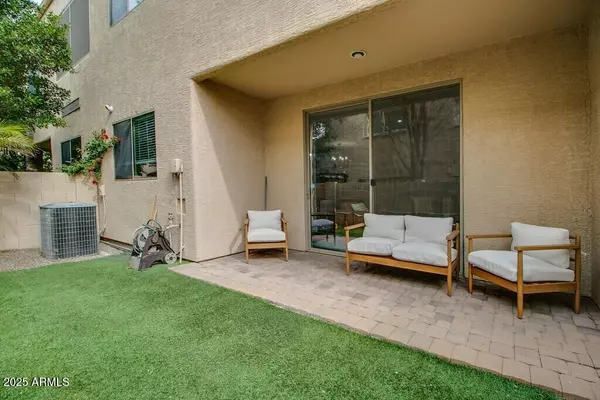 Phoenix, AZ 85016,2241 E PINCHOT Avenue #B4