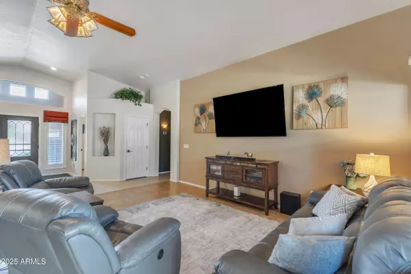 Peoria, AZ 85345,8420 W CHERRY HILLS Drive