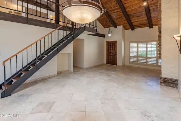 Paradise Valley, AZ 85253,7137 E ARLINGTON Road