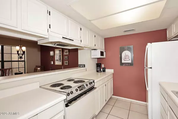 Paradise Valley, AZ 85253,6945 E COCHISE Road E #117