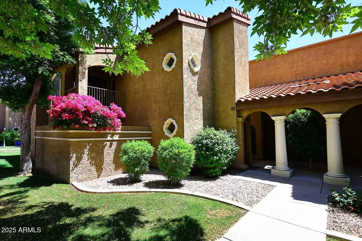Paradise Valley, AZ 85253,6945 E COCHISE Road E #117