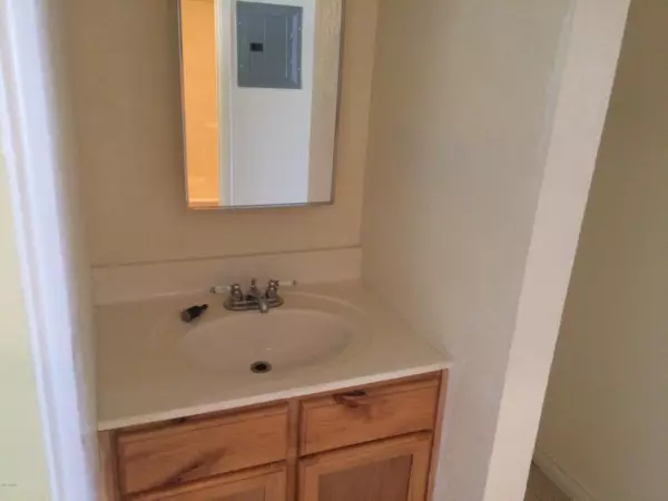 Phoenix, AZ 85006,1736 E BRILL Street #102