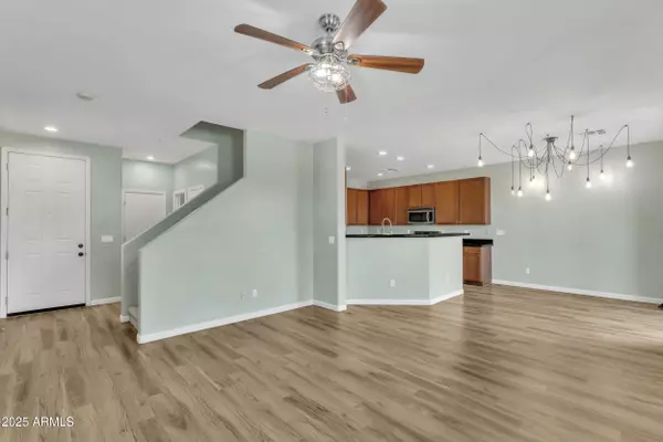Phoenix, AZ 85042,3076 E DUNBAR Drive