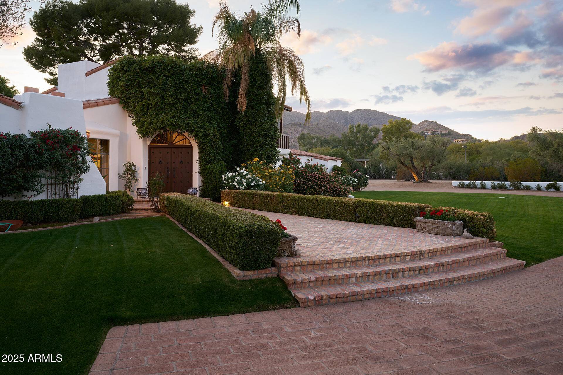Paradise Valley, AZ 85253,5057 E SKY DESERT Lane