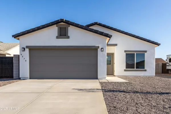 8679 W RAVEN Drive, Arizona City, AZ 85123