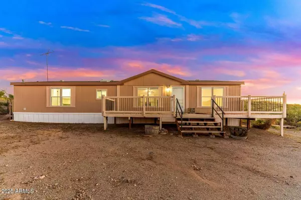 24950 E LOW Lane, Benson, AZ 85602