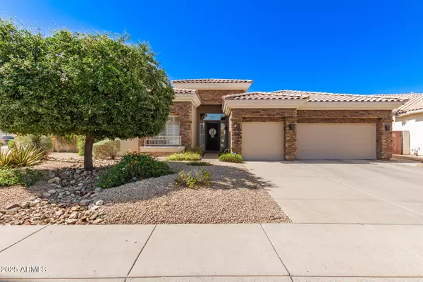 Gilbert, AZ 85233,621 W DESERT Avenue