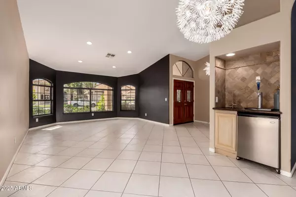 Chandler, AZ 85248,1590 W DESERT BROOM Drive