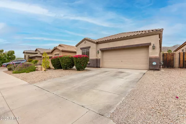 Phoenix, AZ 85045,3022 W REDWOOD Lane