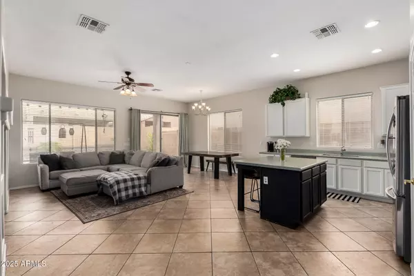 Phoenix, AZ 85045,3022 W REDWOOD Lane