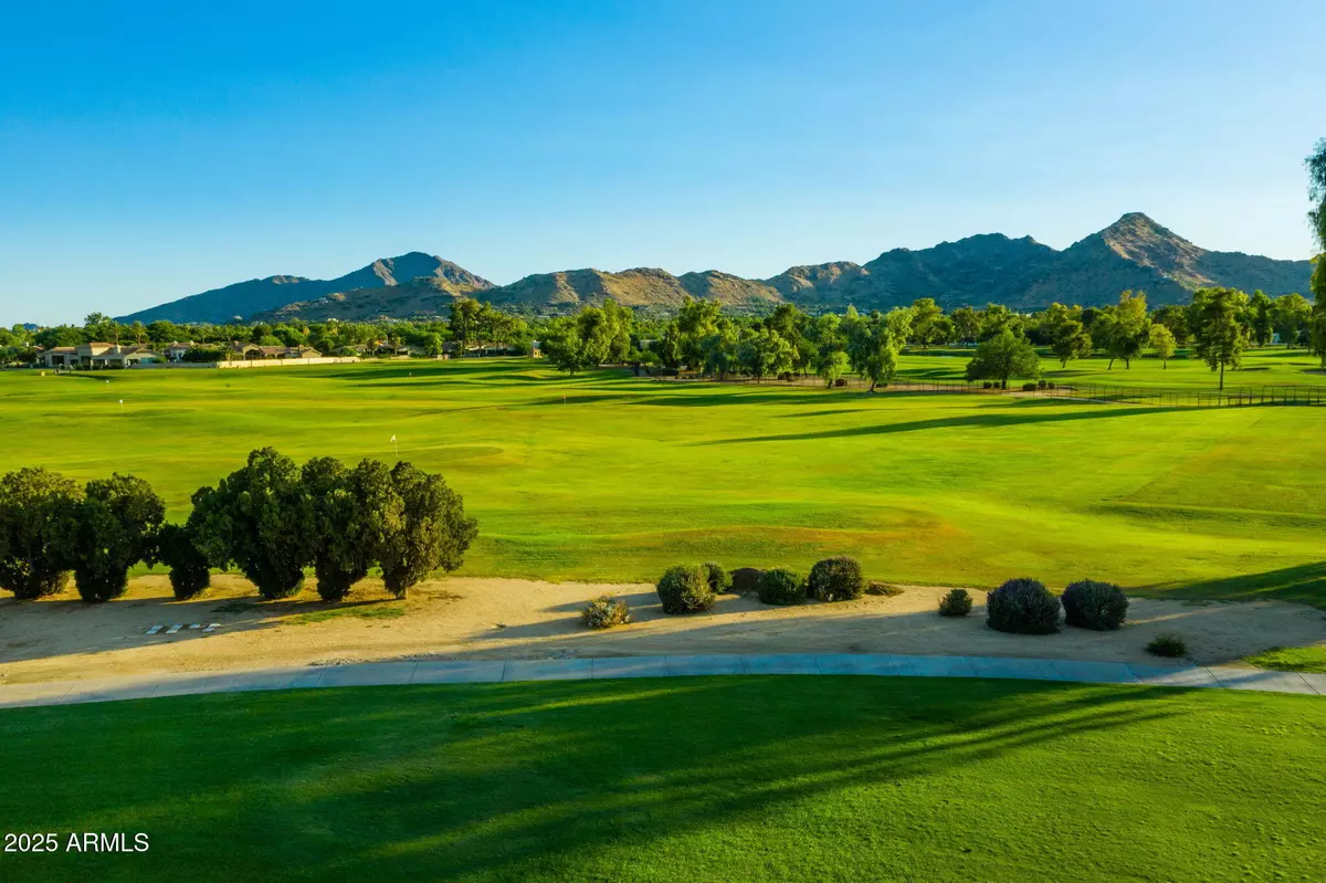 Paradise Valley, AZ 85253,8312 N GOLF Drive