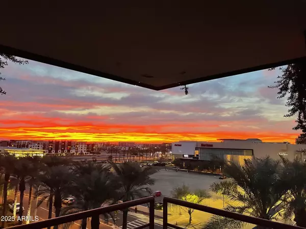 Scottsdale, AZ 85251,7137 E RANCHO VISTA Drive #6011