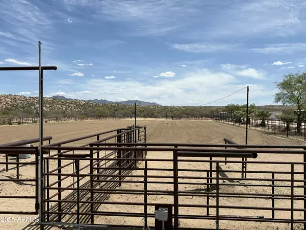 Congress, AZ 85332,29281 S BUCKAROO Road